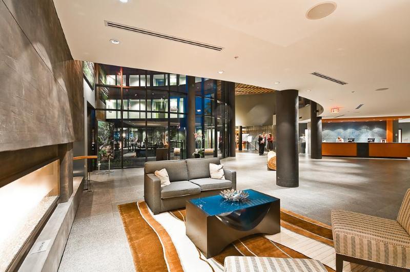 אוקלולט Black Rock Oceanfront Resort מראה חיצוני תמונה